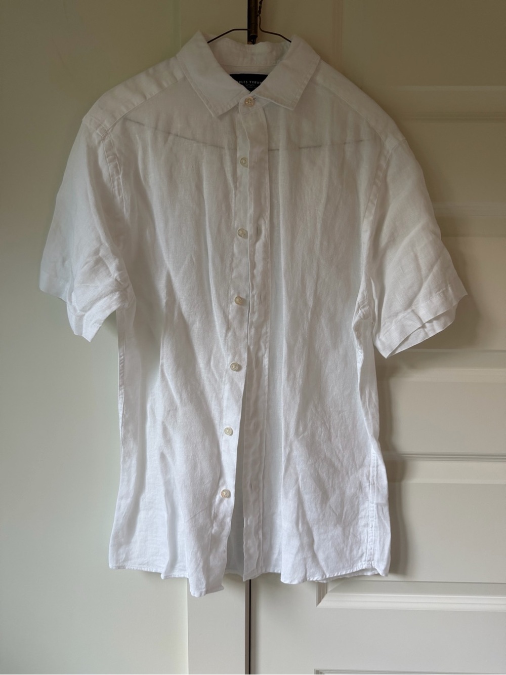 Charles Tyrwhitt White Short-Sleeve Linen Button-Down Shirt